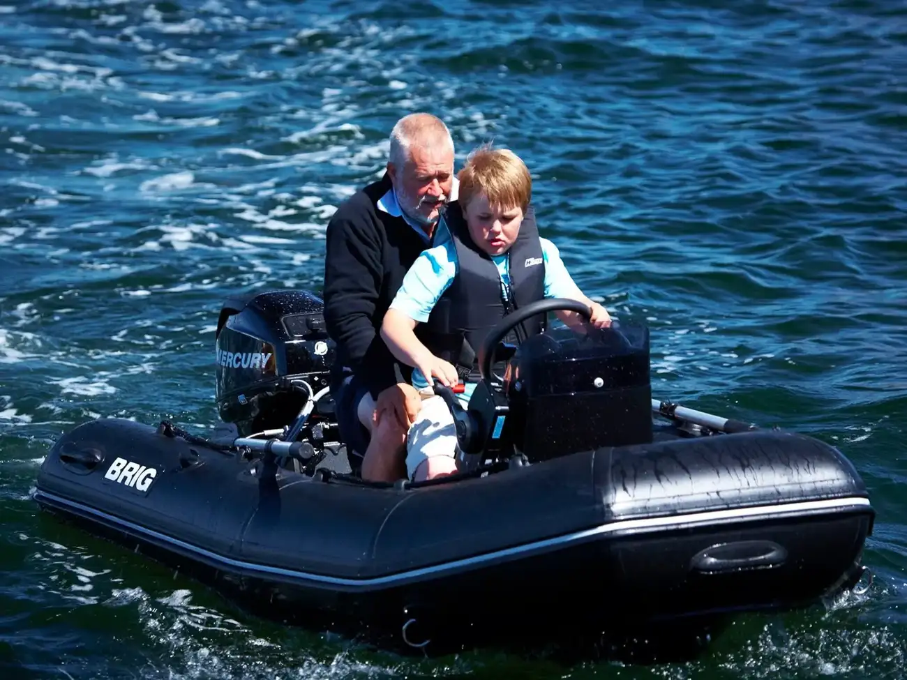 Brig Falcon 330 - Image 5