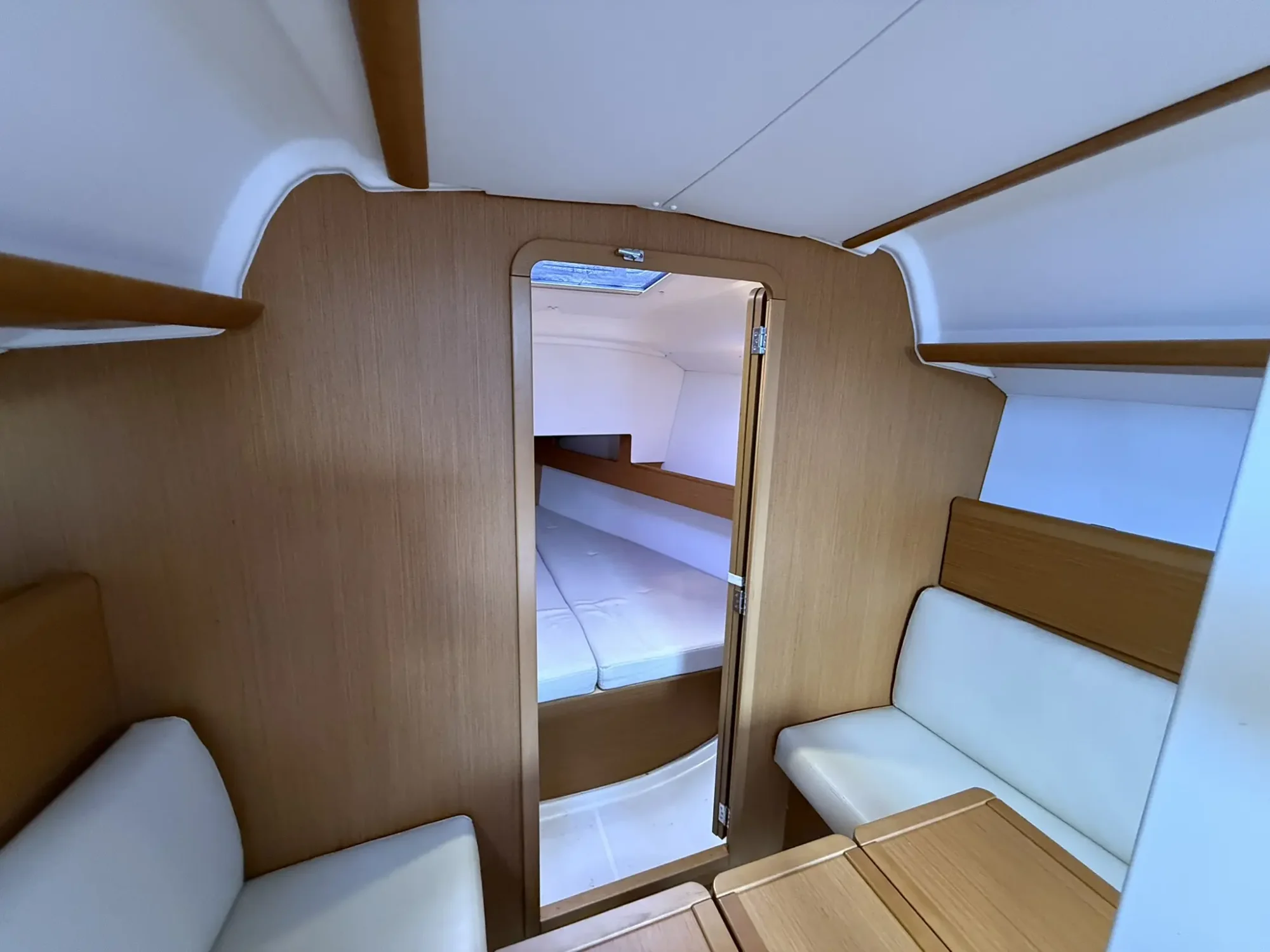 Jeanneau Sun Odyssey 33i - Image 34