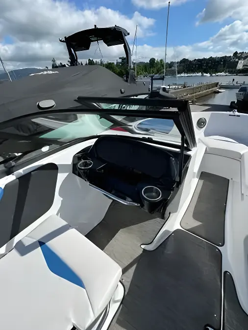 Glastron GX195 Sport - Image 11