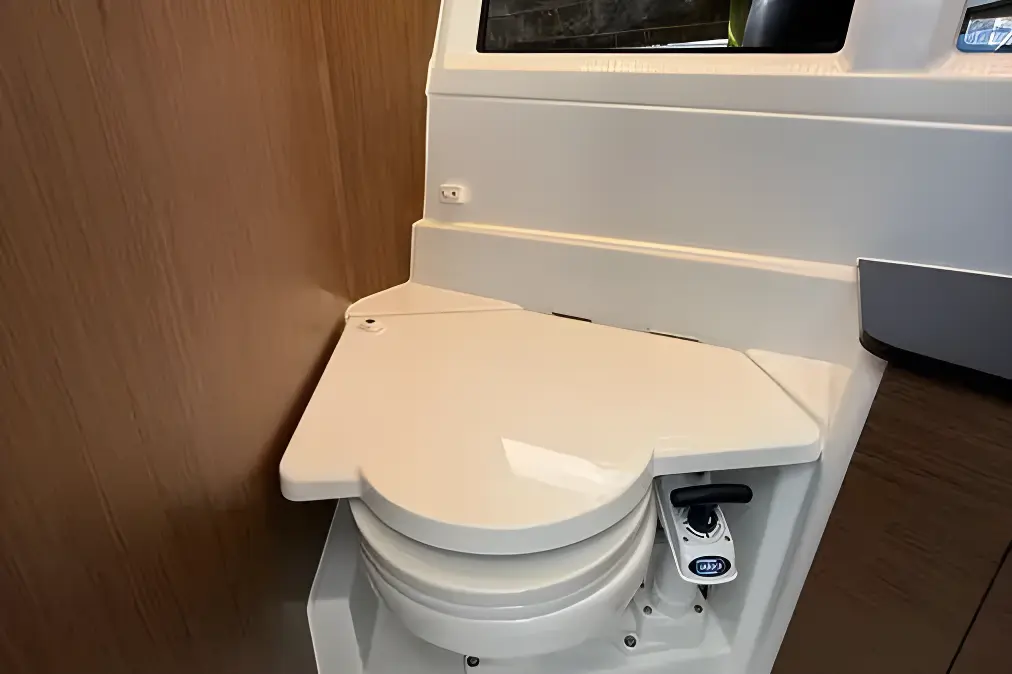 Jeanneau Merry Fisher 895 - Image 46