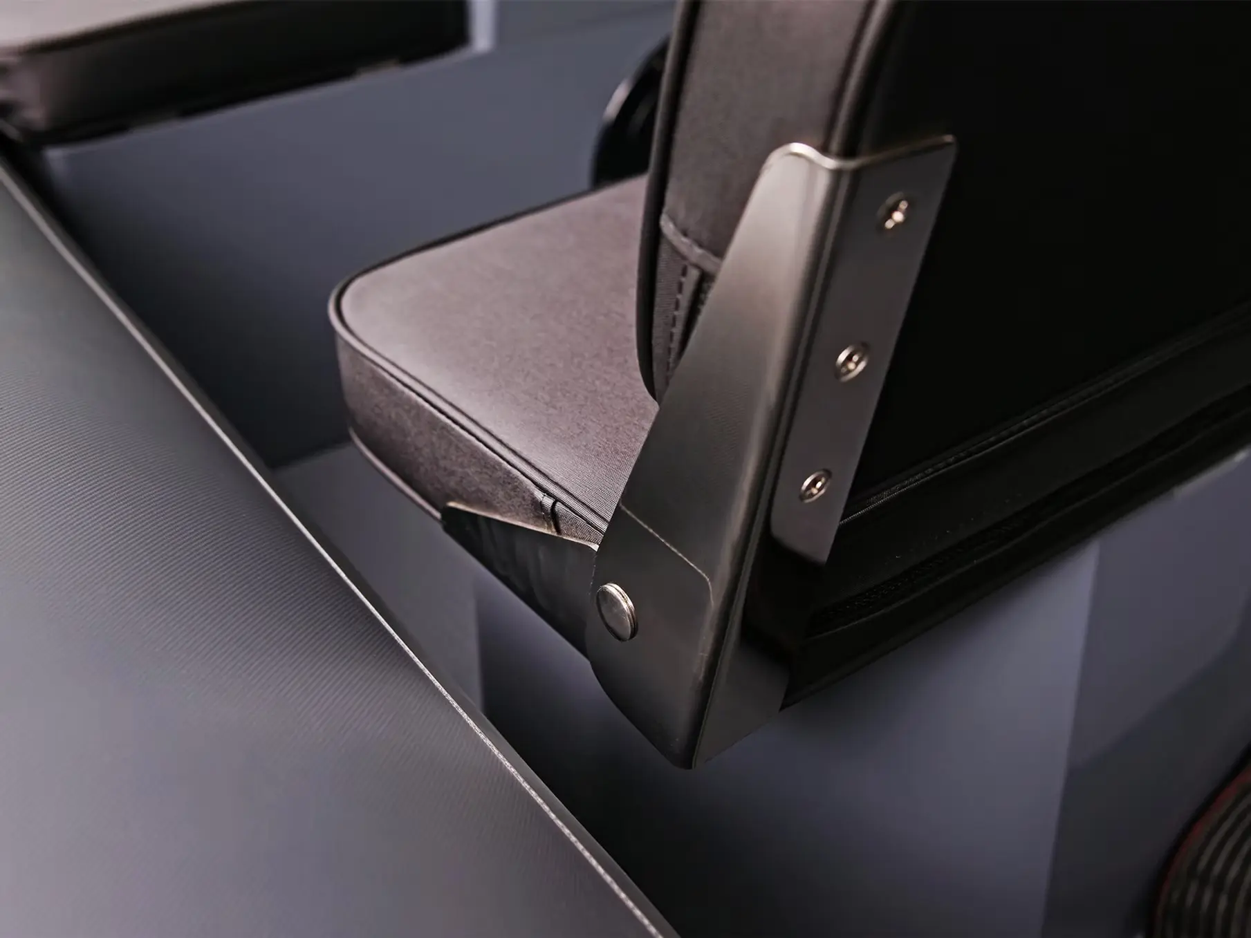 Brig Falcon 420 - Image 12