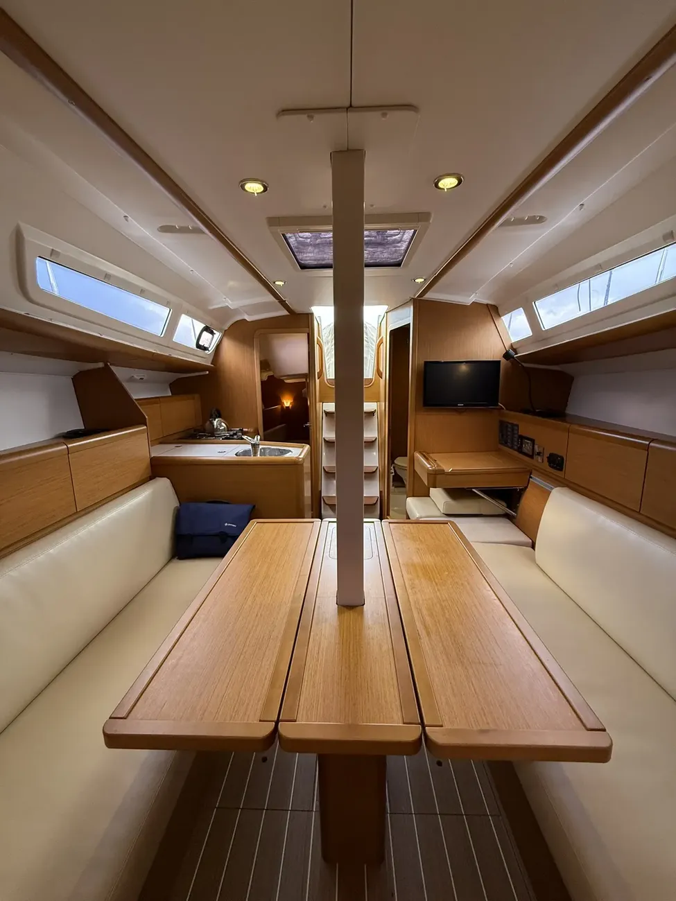 Jeanneau Sun Odyssey 33i - Image 53