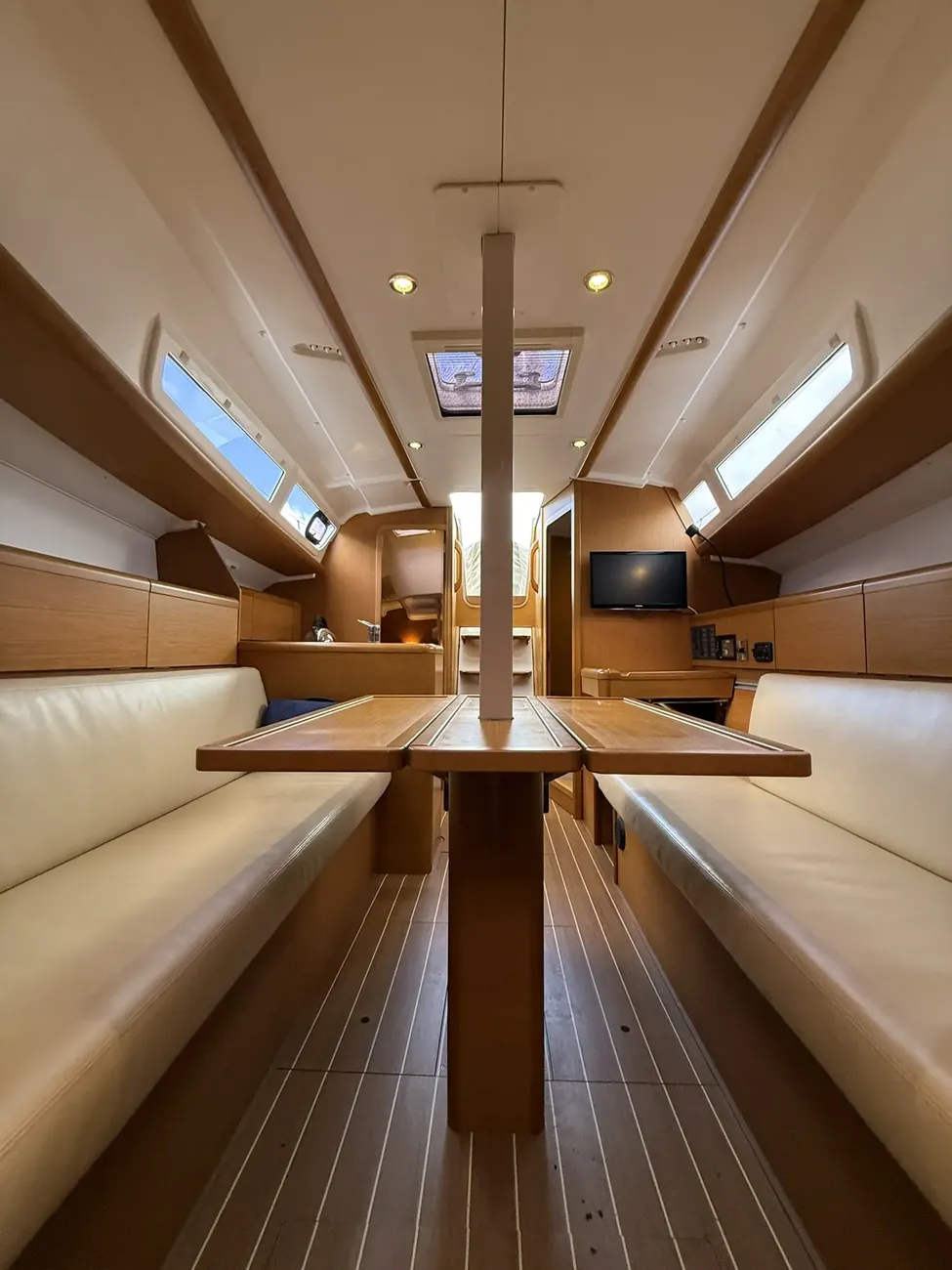 Jeanneau Sun Odyssey 33i - Image 51