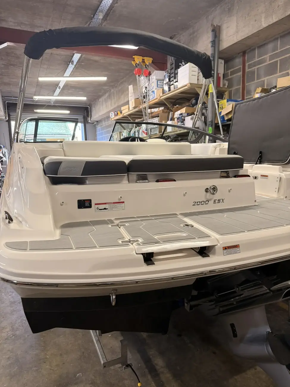 Regal 2000 ESX - Image 26