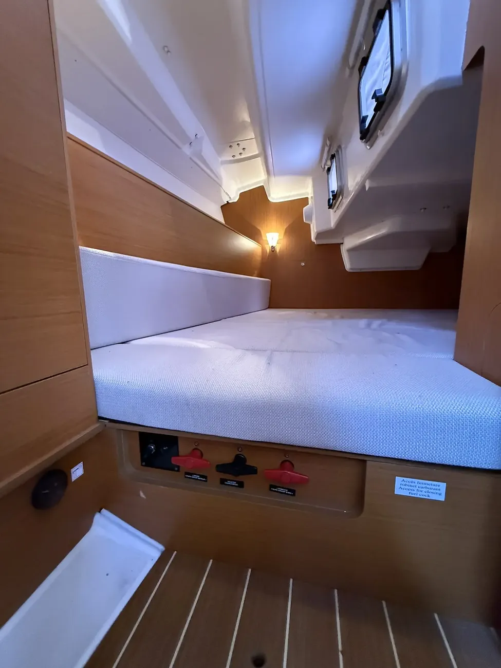 Jeanneau Sun Odyssey 33i - Image 48